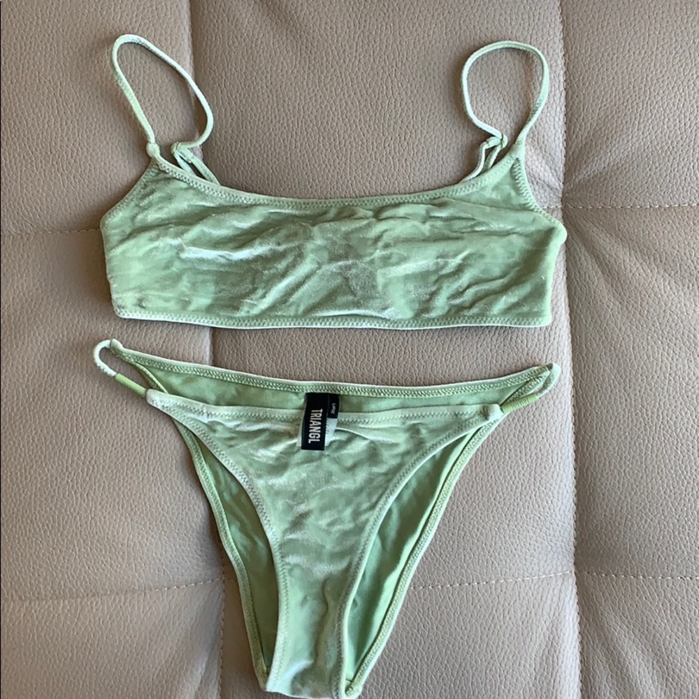 Triangl Kiara L